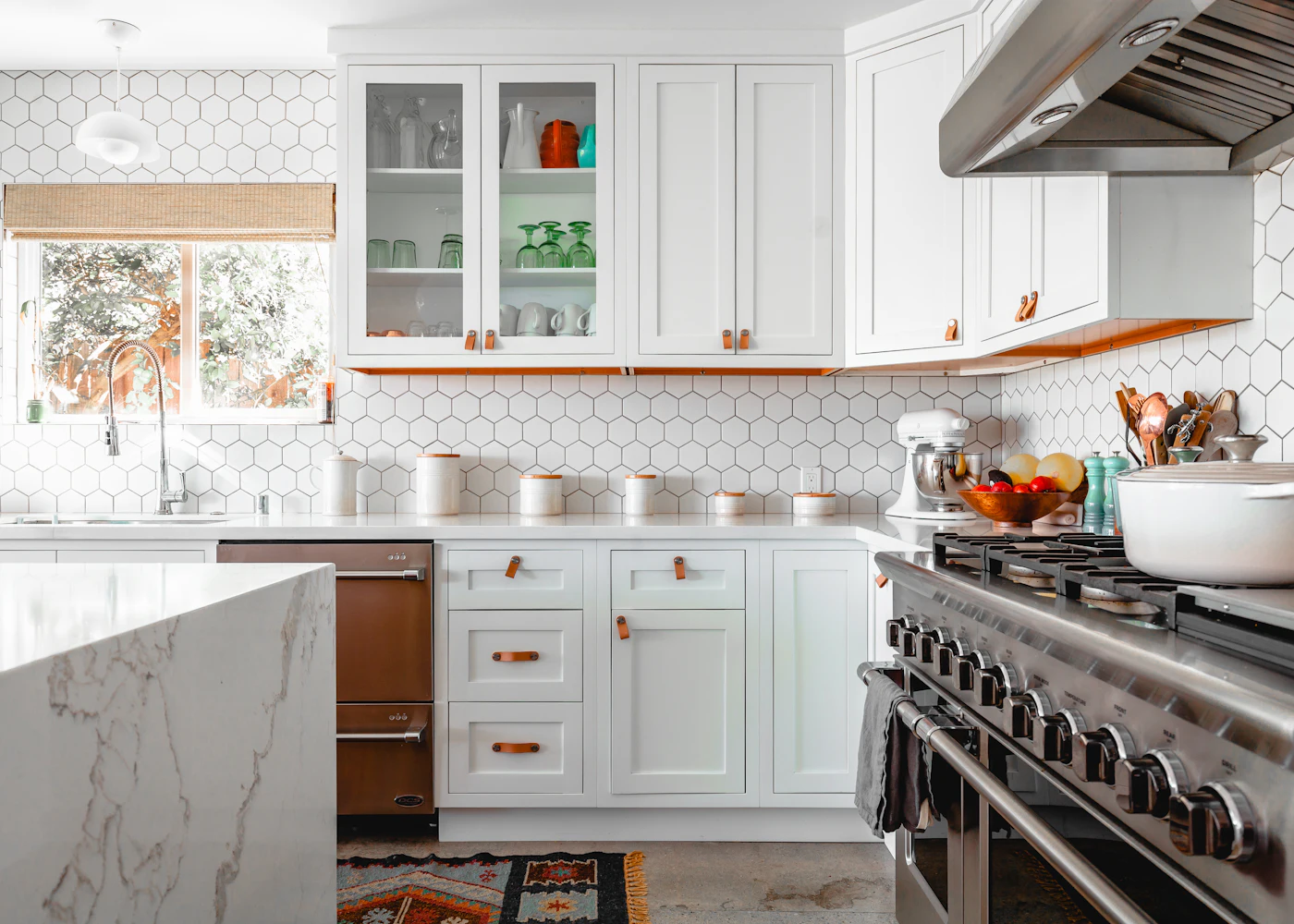 Oak & Level Build Co., a fictional general contractor — Kitchens, baths, and additions for older homes.