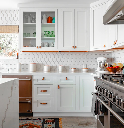 Oak & Level Build Co., a fictional general contractor — Kitchens, baths, and additions for older homes.